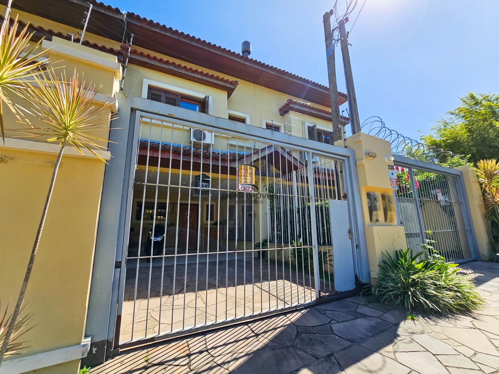 Casa 3 dormitórios no bairro Tristeza