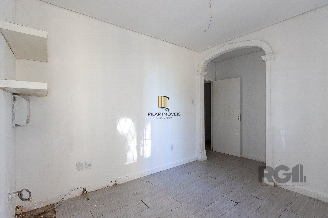 Casa 3 dormitórios no bairro Floresta