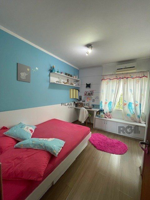Casa 2 dormitórios no bairro Guarujá