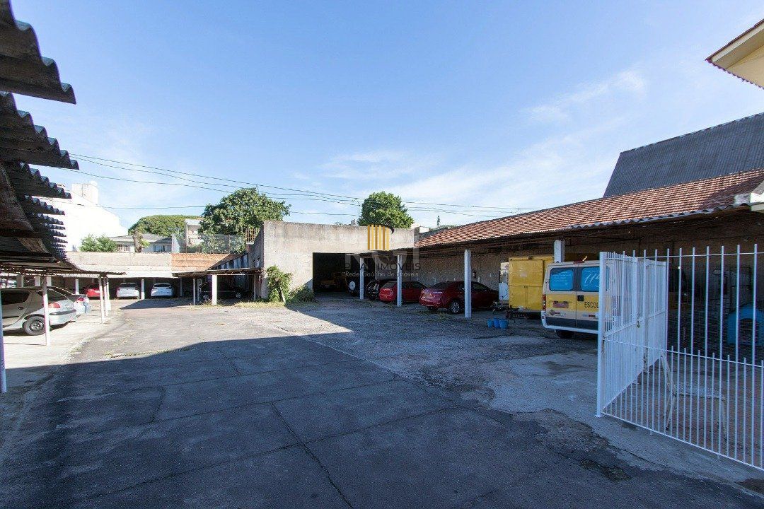 Casa Comercial para Venda - 112m², 3 dormitórios, 2 vagas - Medianeira