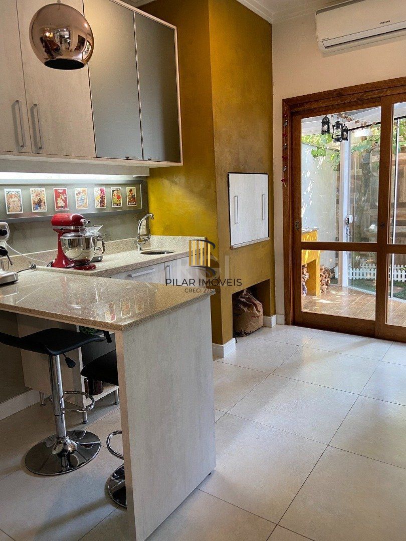 Casa Condominio para Venda - 220.89m², 3 dormitórios, sendo 1 suites, 2 vagas - Tristeza