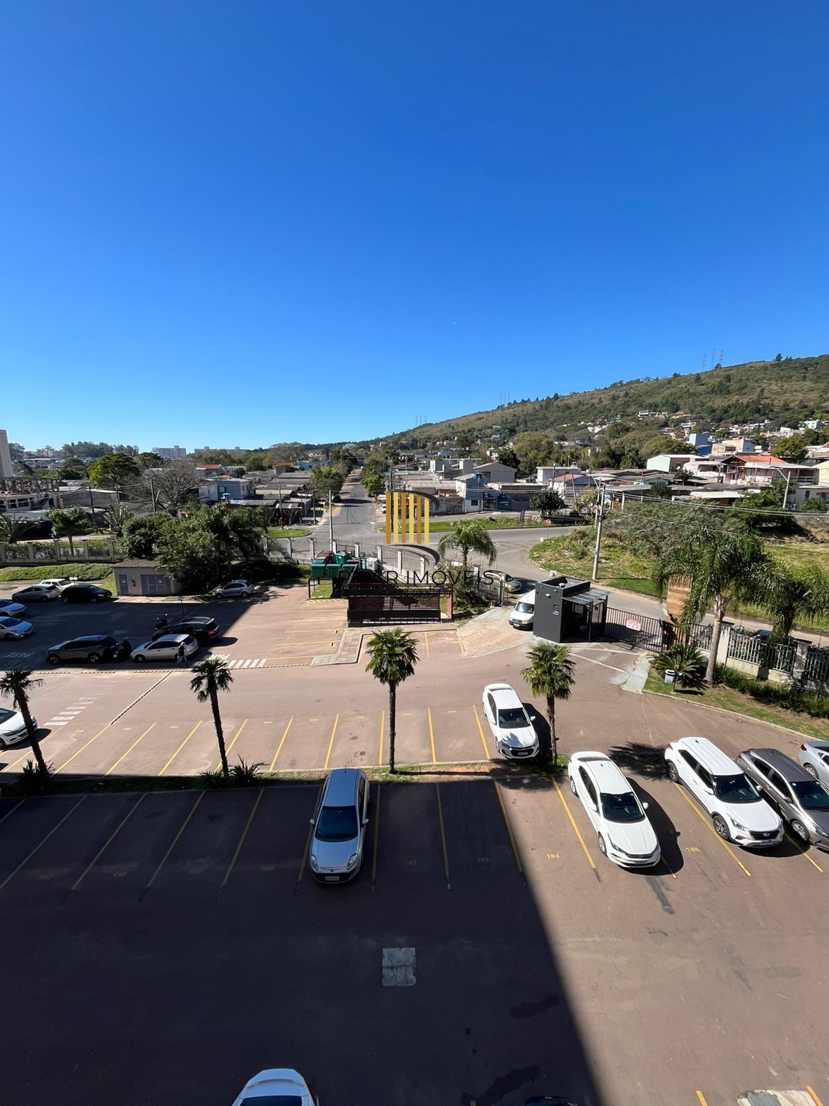 “Apartamento com Sacada e Churrasqueira – Vista Panorâmica na Zona Norte!”