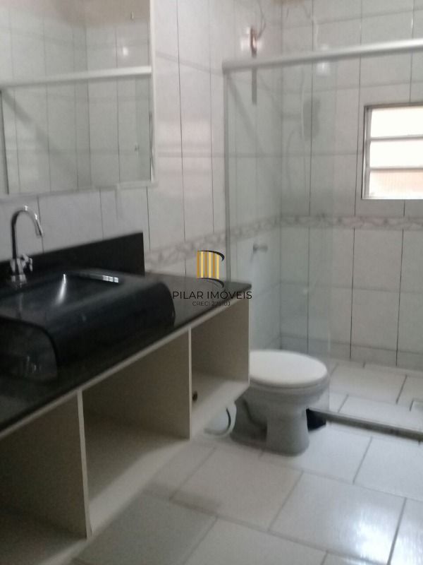 Casa para Venda - 150m², 2 dormitórios, 5 vagas - Ponta Grossa
