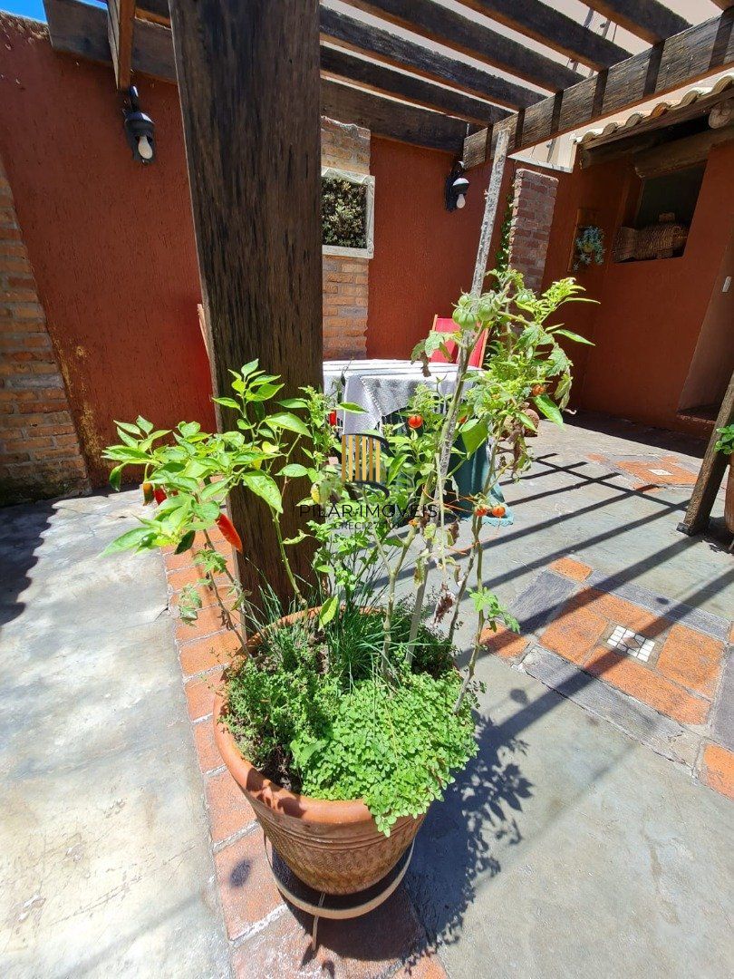 Casa para Venda - 182m², 3 dormitórios, sendo 3 suites, 2 vagas - Guarujá/ Portal do Guarujá