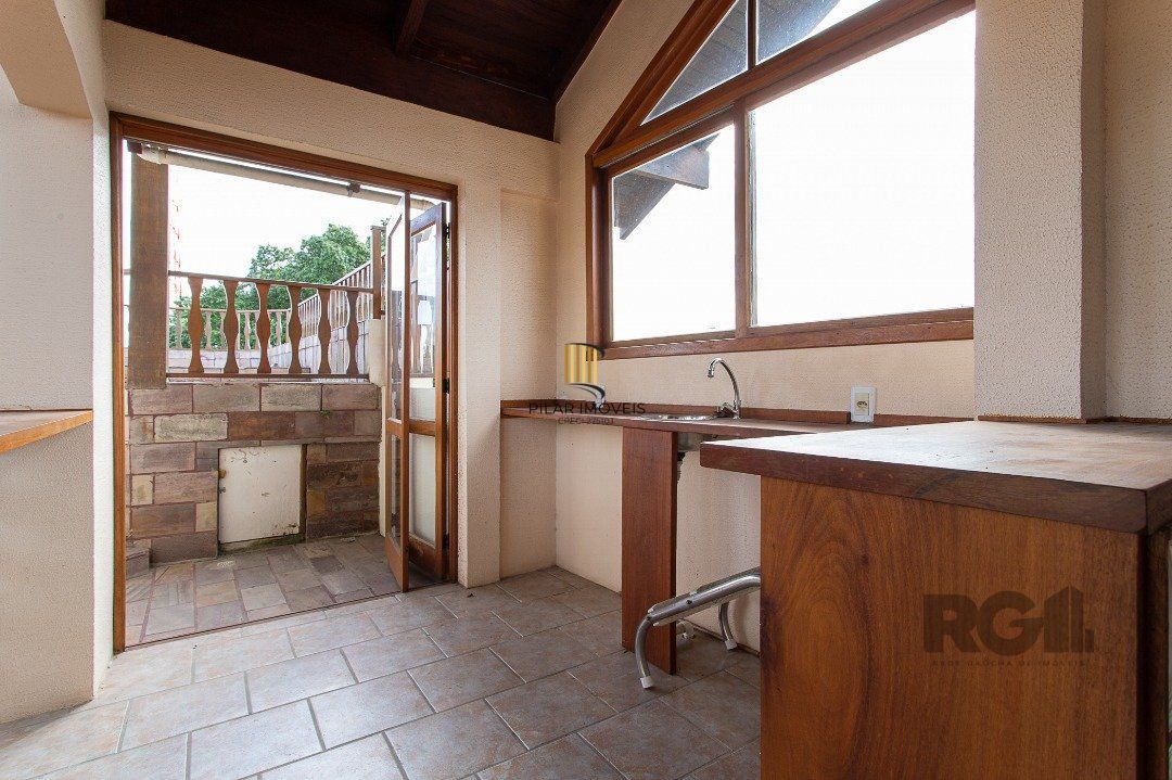 Prédio Comercial no bairro Pedra Redonda