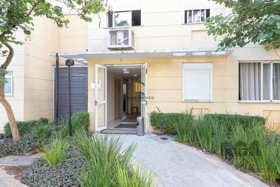 Apartamento 2 quartos, 1 vaga escritura, elevador - Bairro Cristal