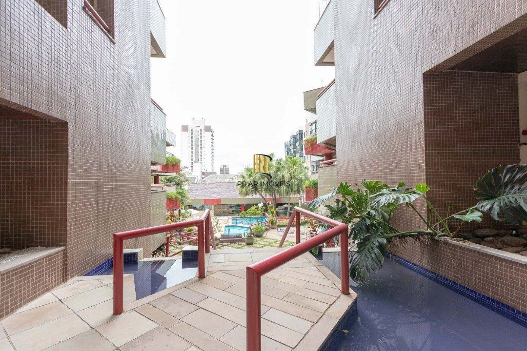 Cobertura para Venda - 302m², 4 dormitórios, sendo 1 suites, 3 vagas - Menino Deus