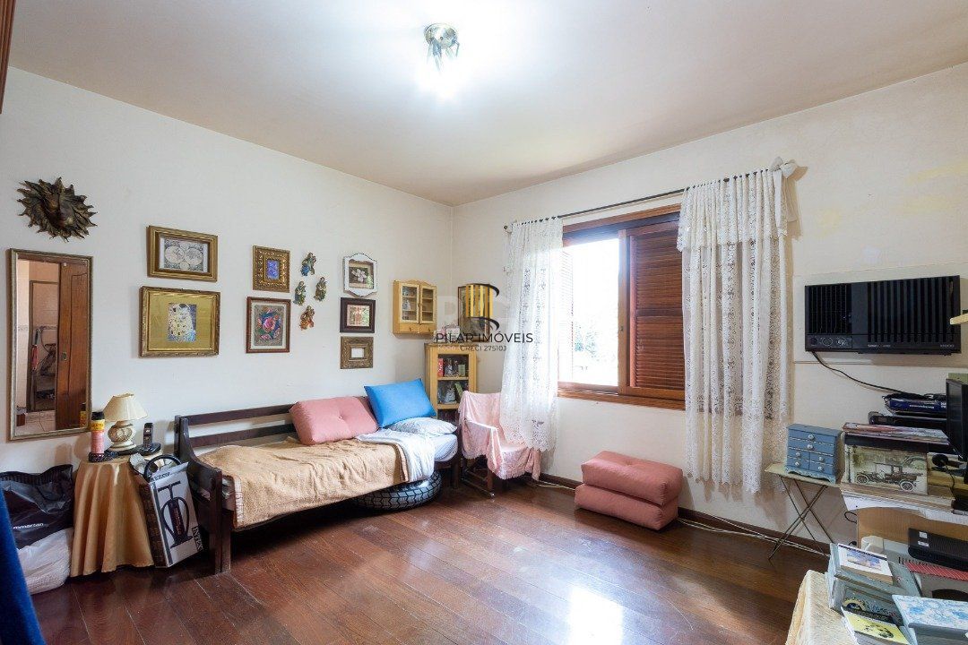 Casa Condominio para Venda - 386m², 3 dormitórios, sendo 2 suites, 2 vagas - Espirito Santo