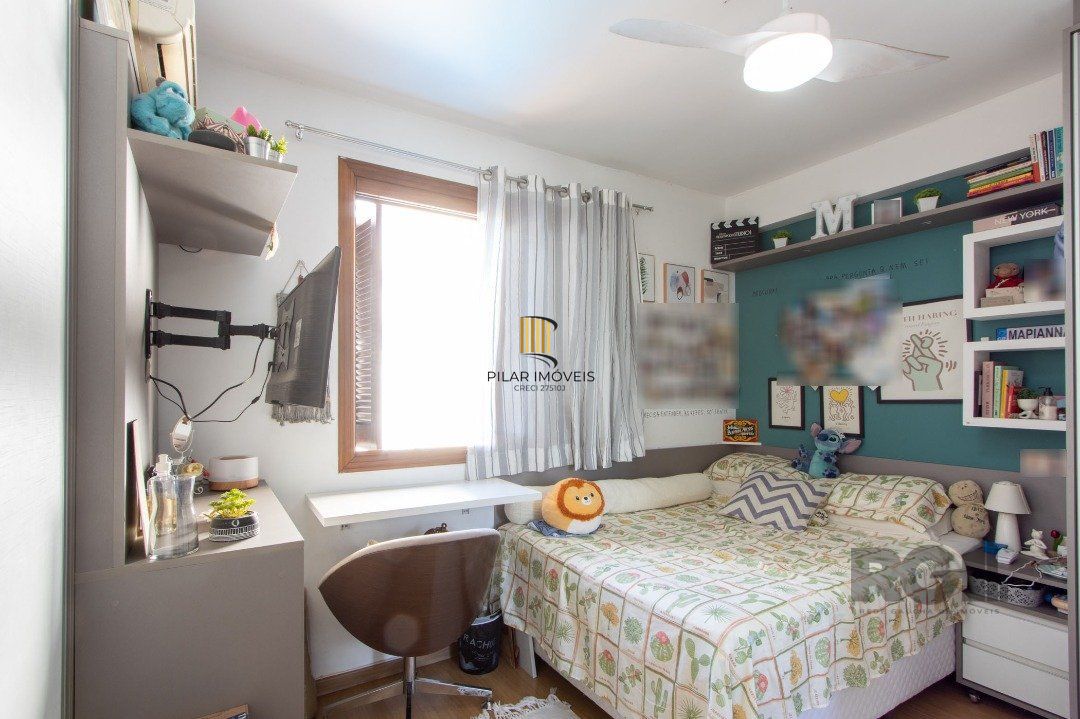 Casa 3 dormitórios no bairro Medianeira