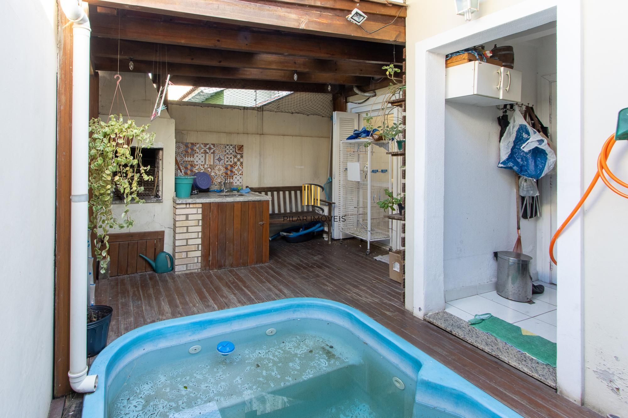 Casa de Condomínio 3 dormitórios no bairro Hípica