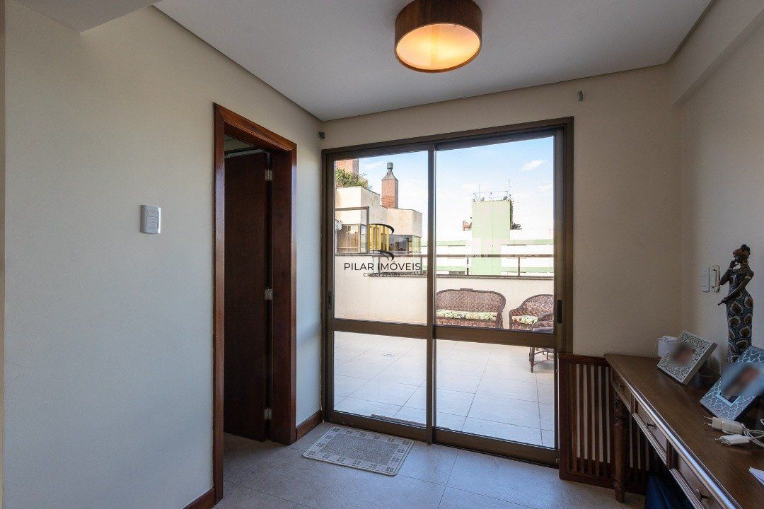 Cobertura para Venda - 444.3m², 3 dormitórios, sendo 1 suites, 4 vagas - Tristeza