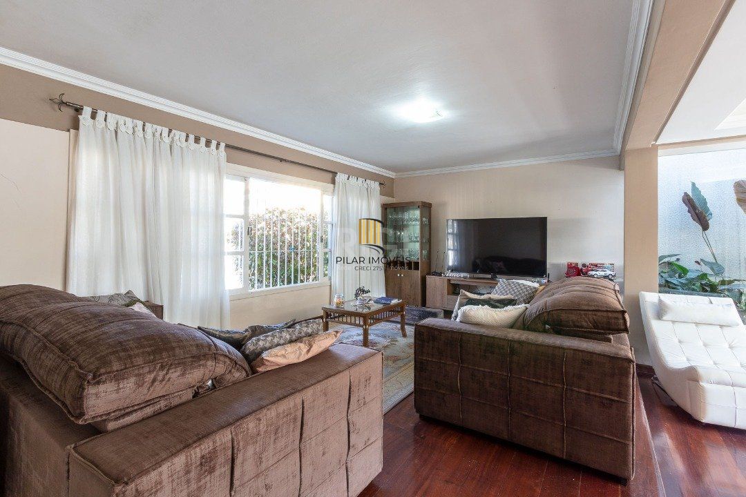 Casa para Venda - 256.5m², 3 dormitórios, sendo 1 suites, 2 vagas - Espirito Santo