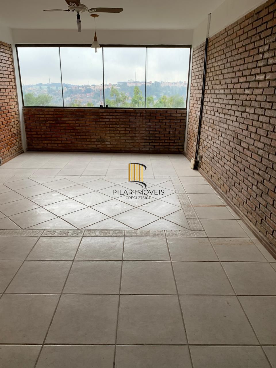 PRÉDIO COM 2 APARTAMENTOS  COM 1 E 2 DORMITÓRIOS - BAIRRO NONOAI