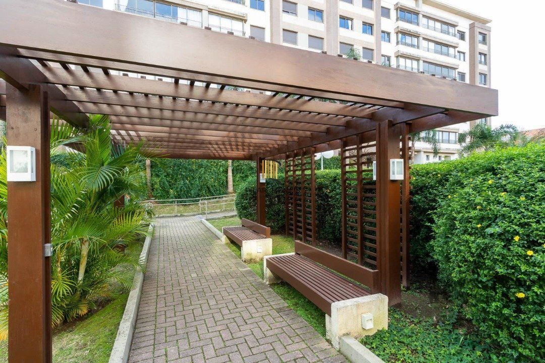 Apartamento em Porto Alegre, no bairro Cavalhada, com 3 dormitório(s), e 3 banheiros, à venda.