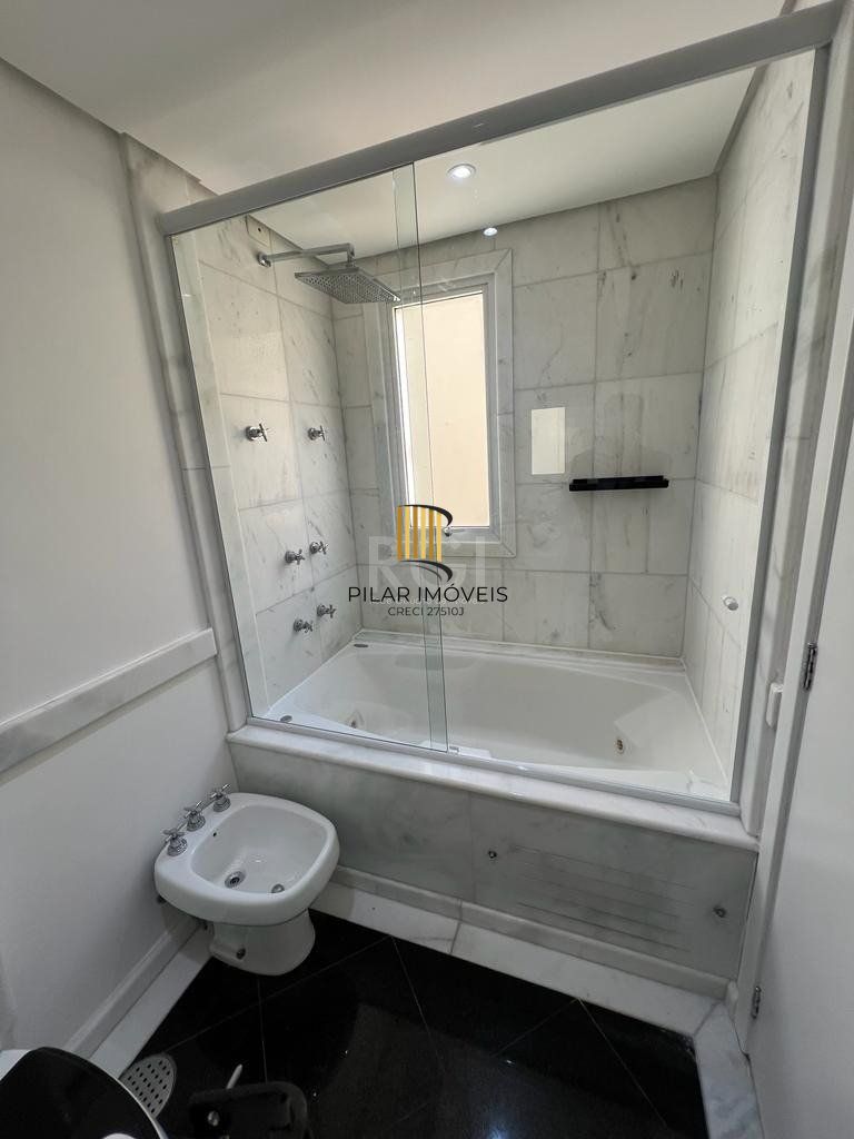 Loft para Venda - 77.78m², 1 dormitório, sendo 1 suites, 2 vagas - Moinhos de Vento