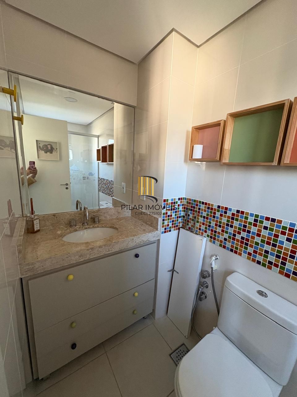 Apartamento com 2 suites, lavabo e 2 vagas de garagem no Bairro Rio Branco