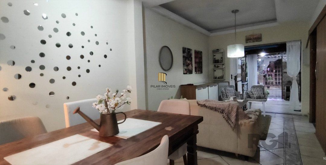 Casa para Venda - 116.48m², 3 dormitórios, sendo 1 suites, 2 vagas - Guarujá