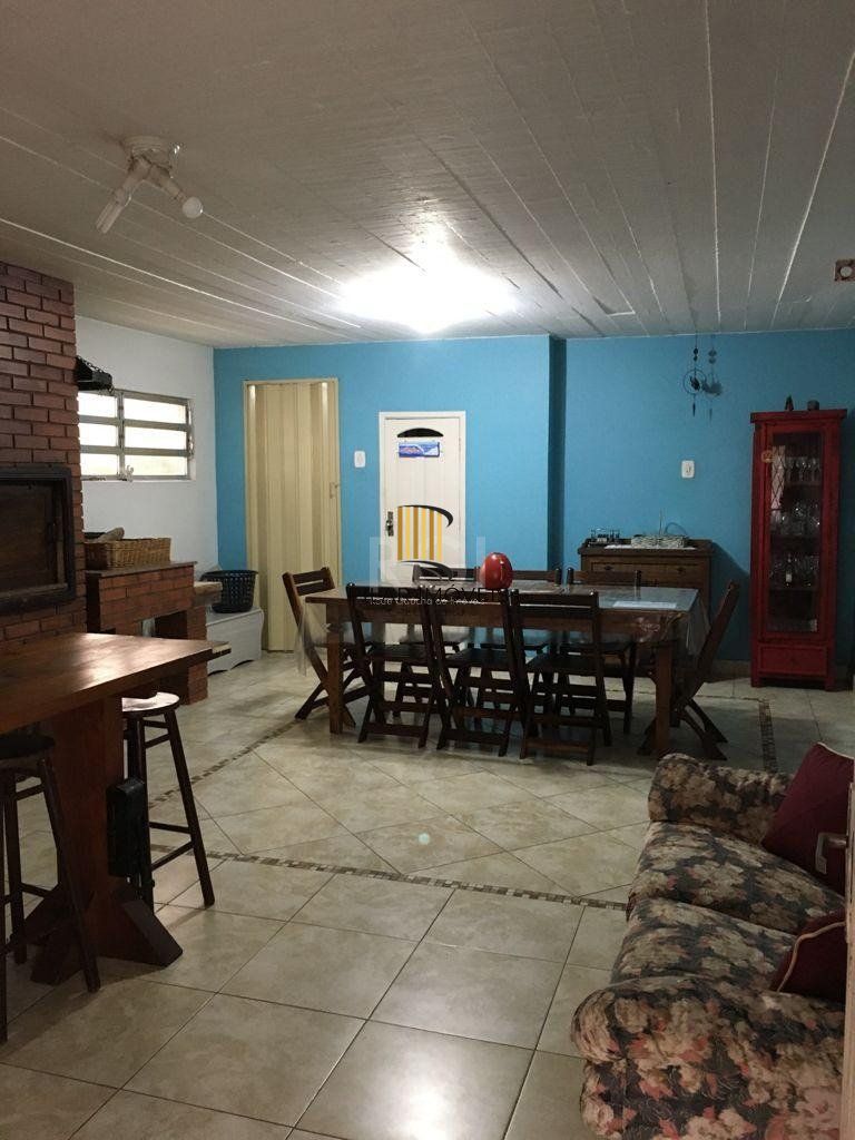 Casa 3 dormitórios no bairro Cavalhada