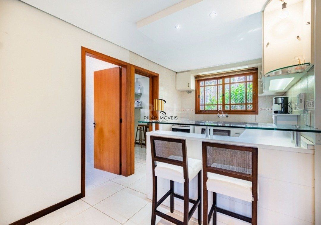 Casa para Venda - 255m², 3 dormitórios, sendo 1 suites, 3 vagas - Ipanema