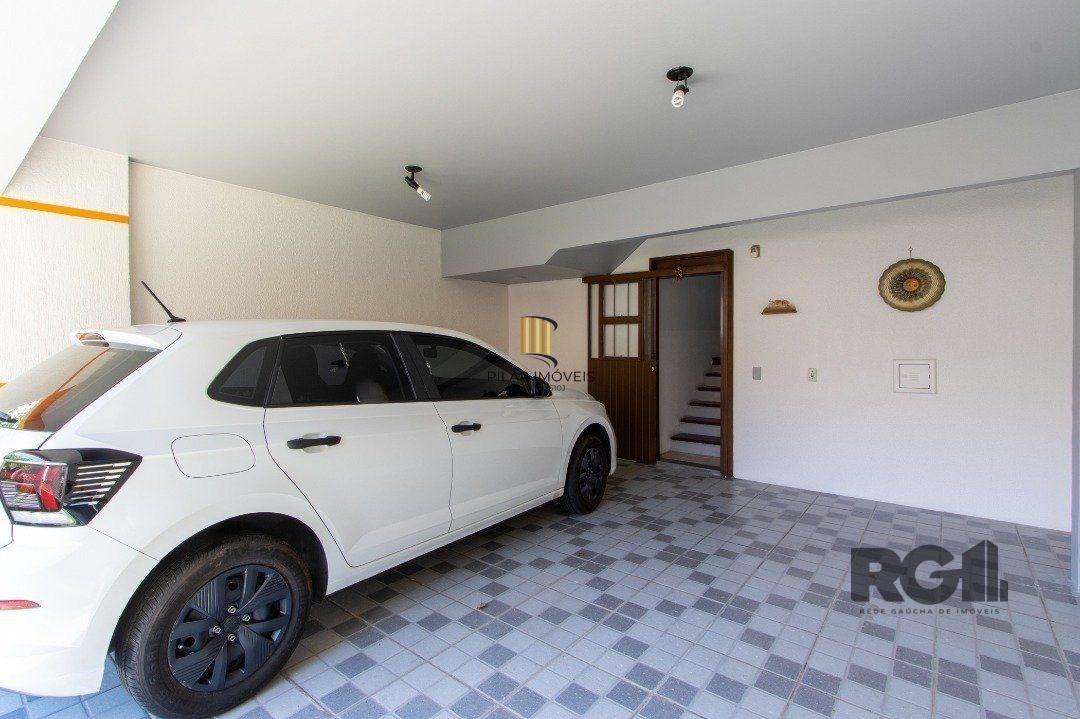 Casa de Condomínio 3 dormitórios no bairro Tristeza