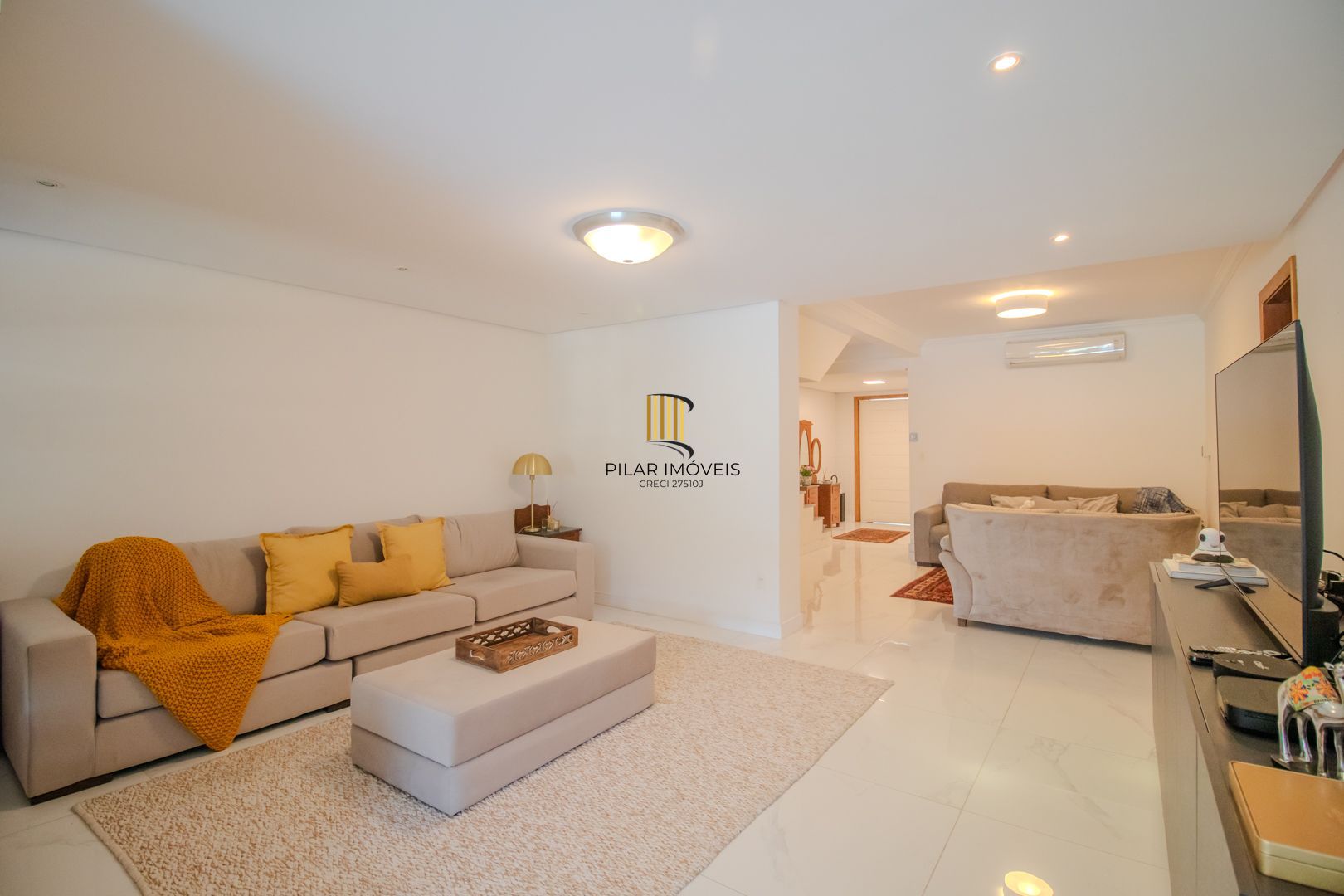 Casa para Venda - 410m², 3 dormitórios, sendo 3 suites, 2 vagas - Ipanema