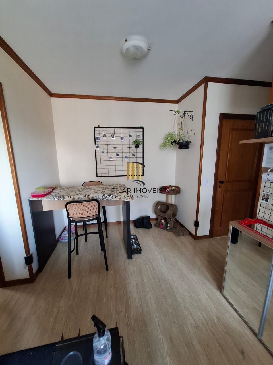 Apartamento de 2 dormitórios e 1 vaga de garagem no Centro Histórico.