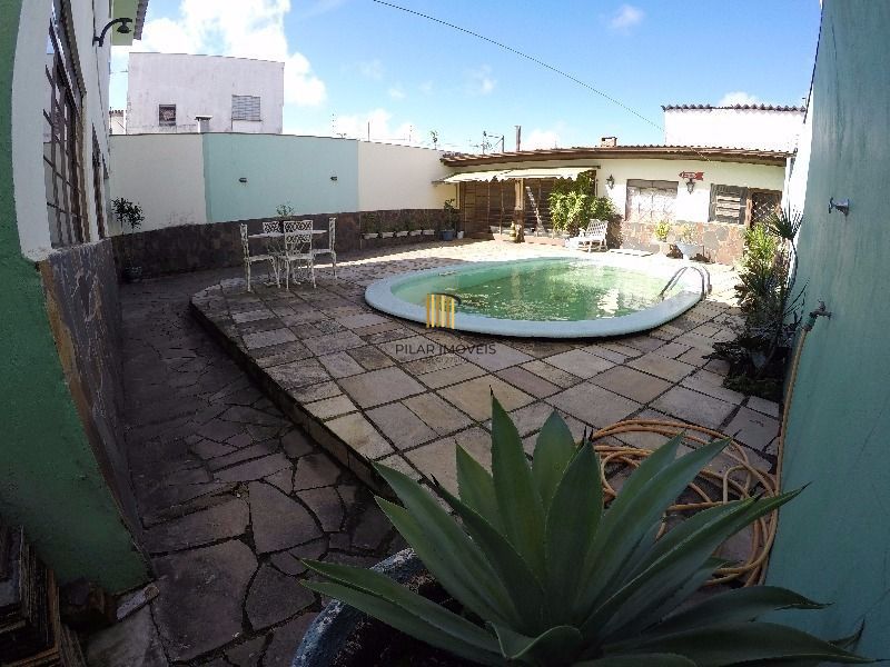 Casa para Venda - 95m², 4 dormitórios, sendo 2 suites, 4 vagas - Ipanema