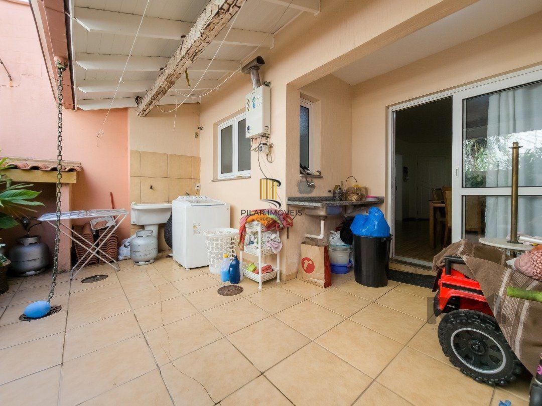 Casa de Condomínio 3 dormitórios no bairro Tristeza