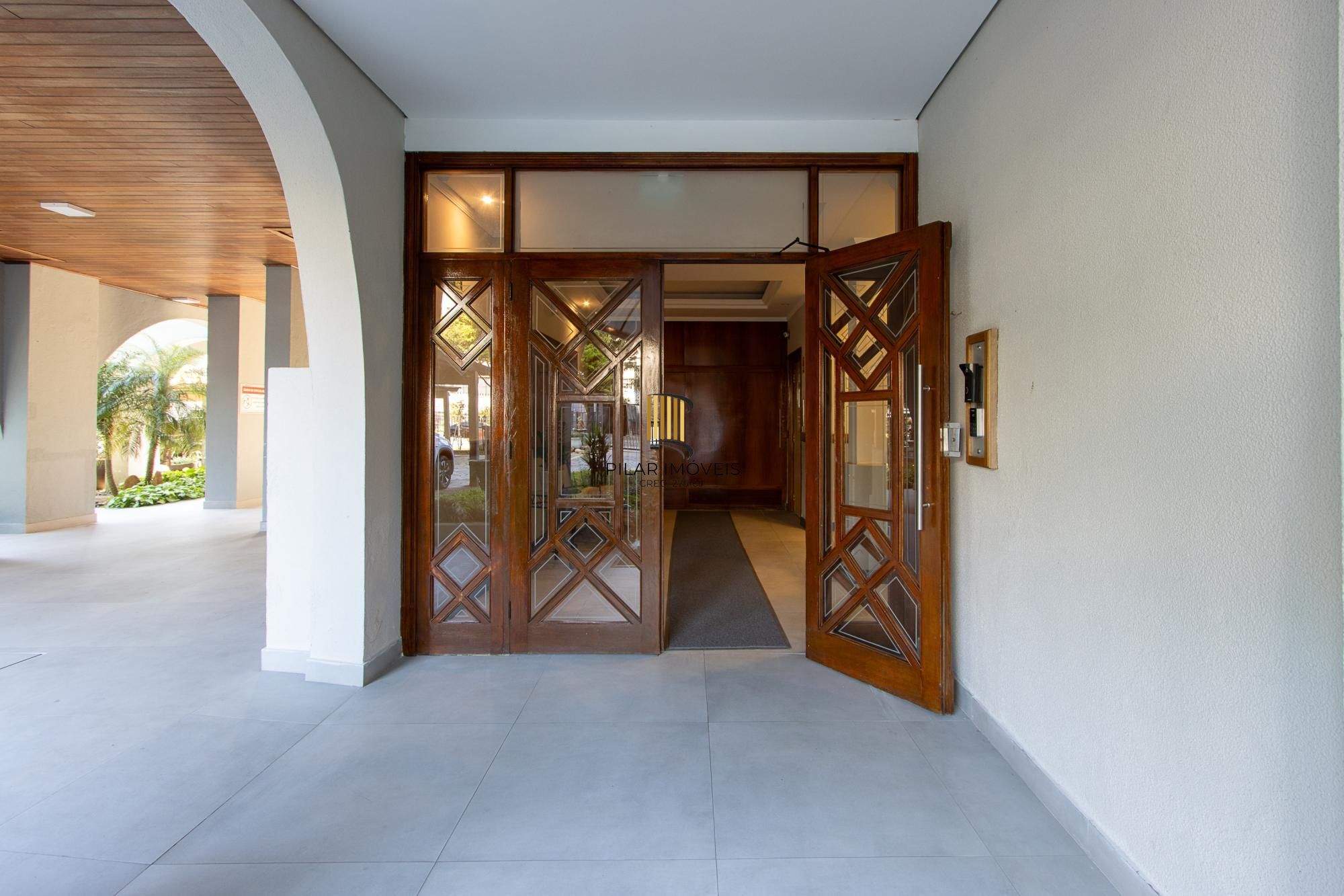 Lindo apartamento andar alto com vista para o Rio, 2 quartos - Bairro Cristal