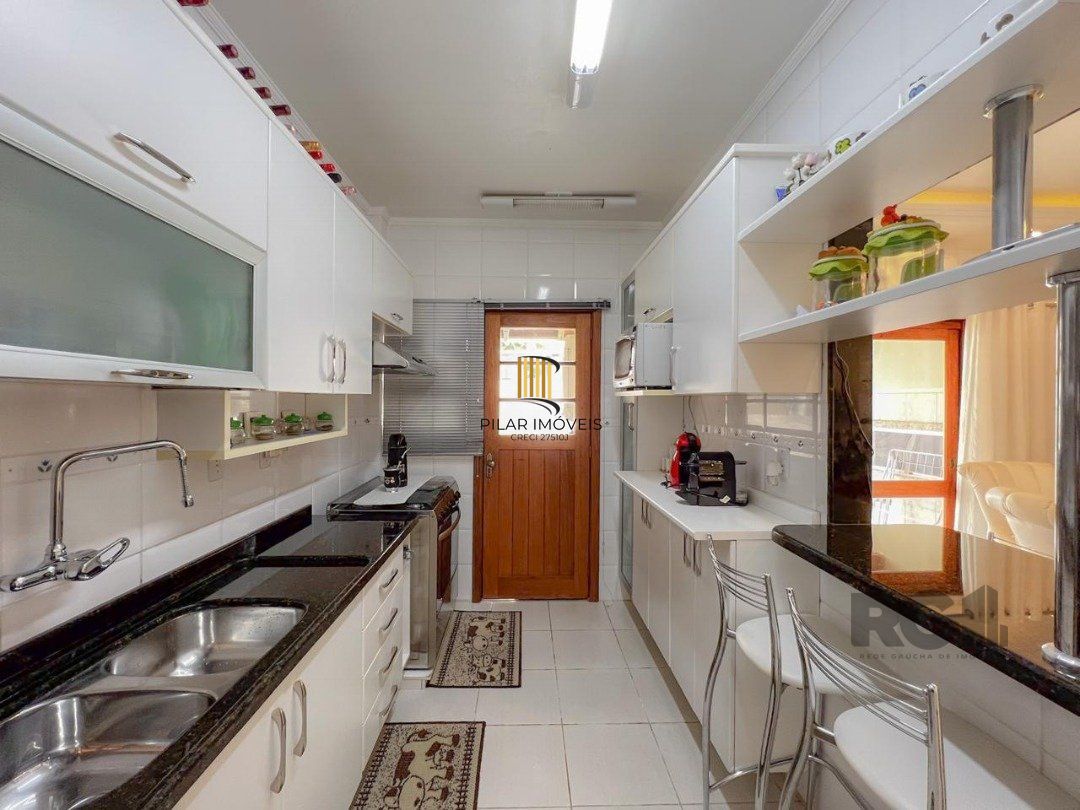 Casa Condominio para Venda - 202m², 3 dormitórios, sendo 1 suites, 2 vagas - Ipanema/ Jardim Verde