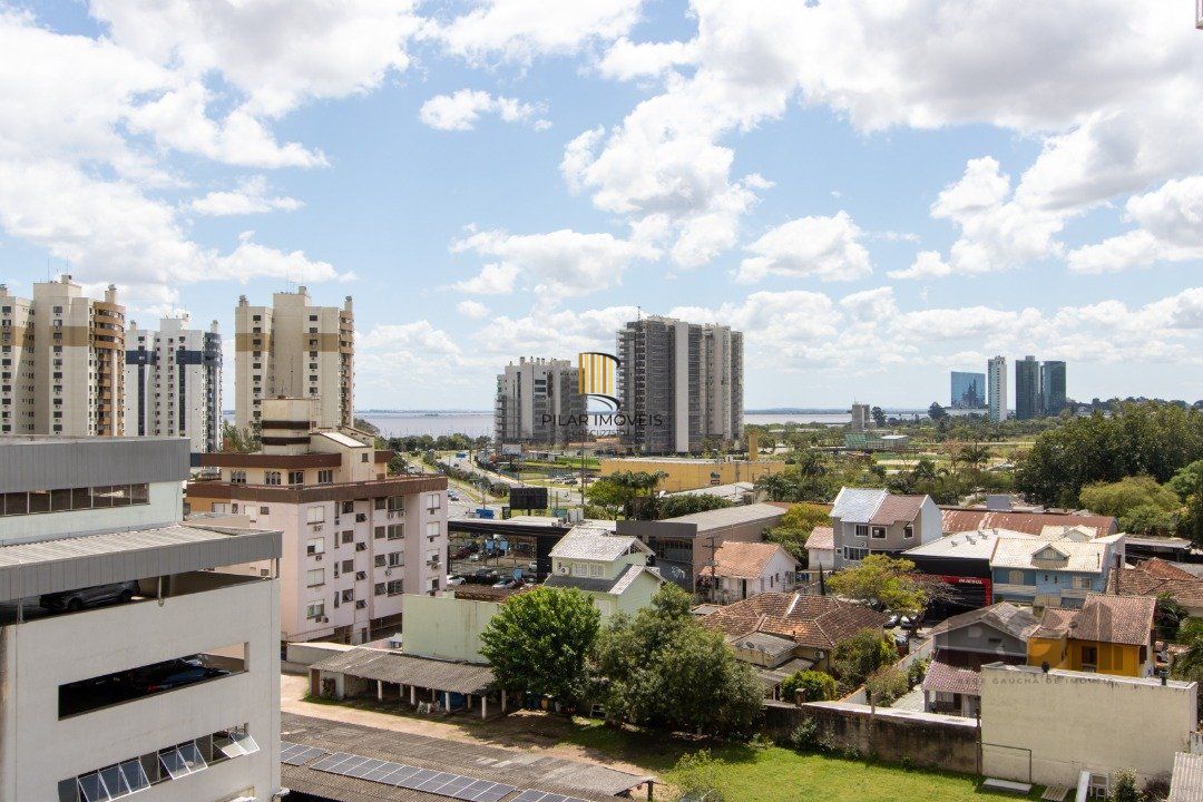 Apartamento de 2 Dormitórios com Vaga Coberta no Conjunto Residencial Santos Dumont