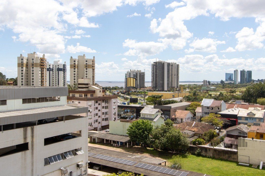 Apartamento de 2 Dormitórios com Vaga Coberta no Conjunto Residencial Santos Dumont