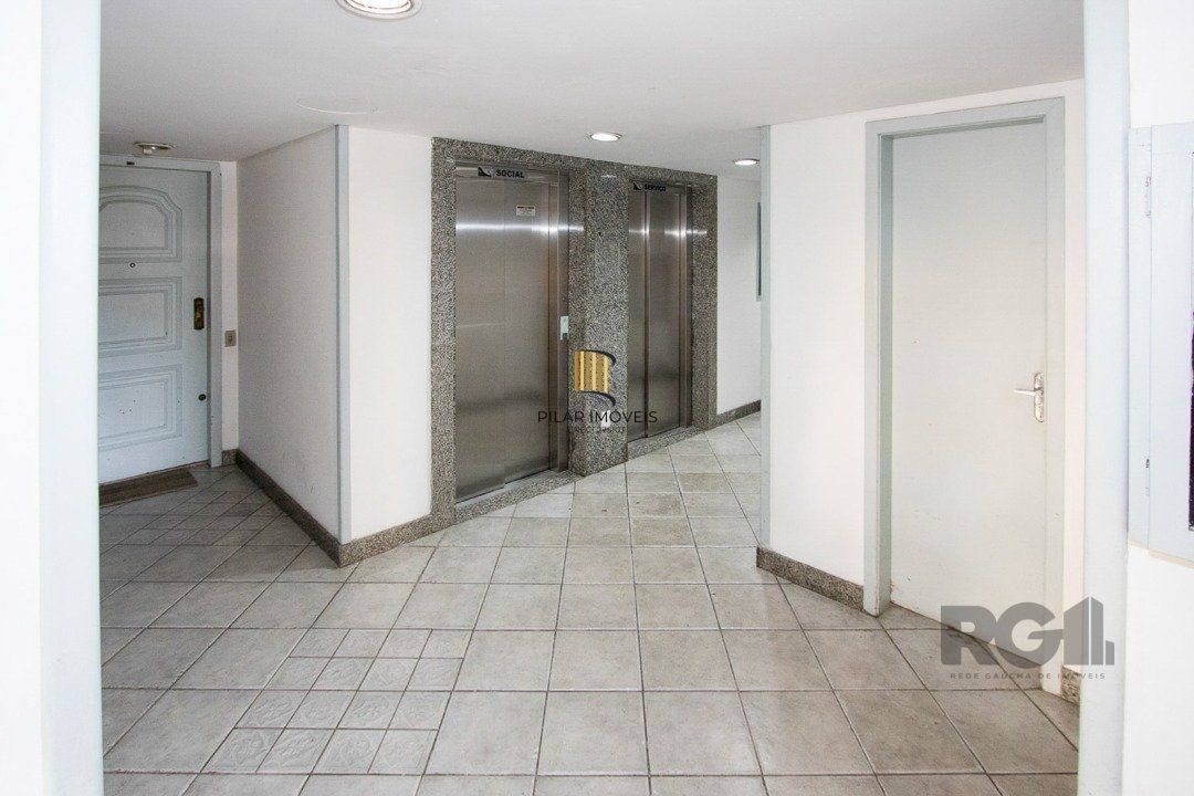 Apartamento de 2 Dormitórios com Vaga Coberta no Conjunto Residencial Santos Dumont