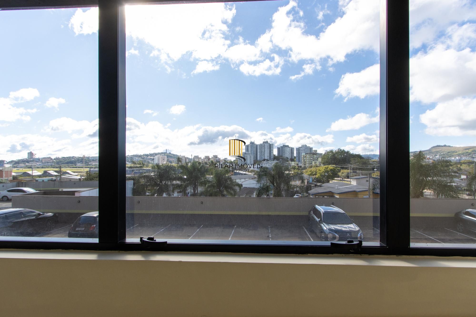 Sala comercial à venda no Bairro Cristal, com 37m² de área privativa, 1 vaga