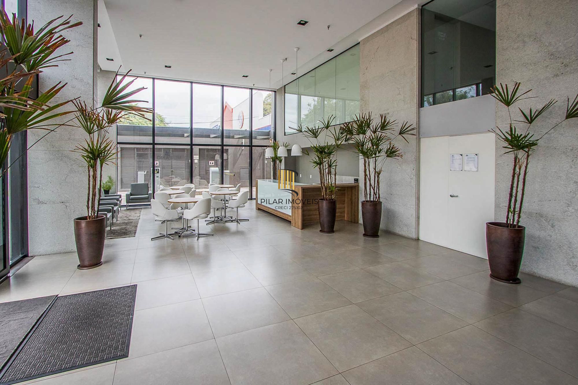 Sala comercial à venda no Bairro Cristal, com 37m² de área privativa, 1 vaga