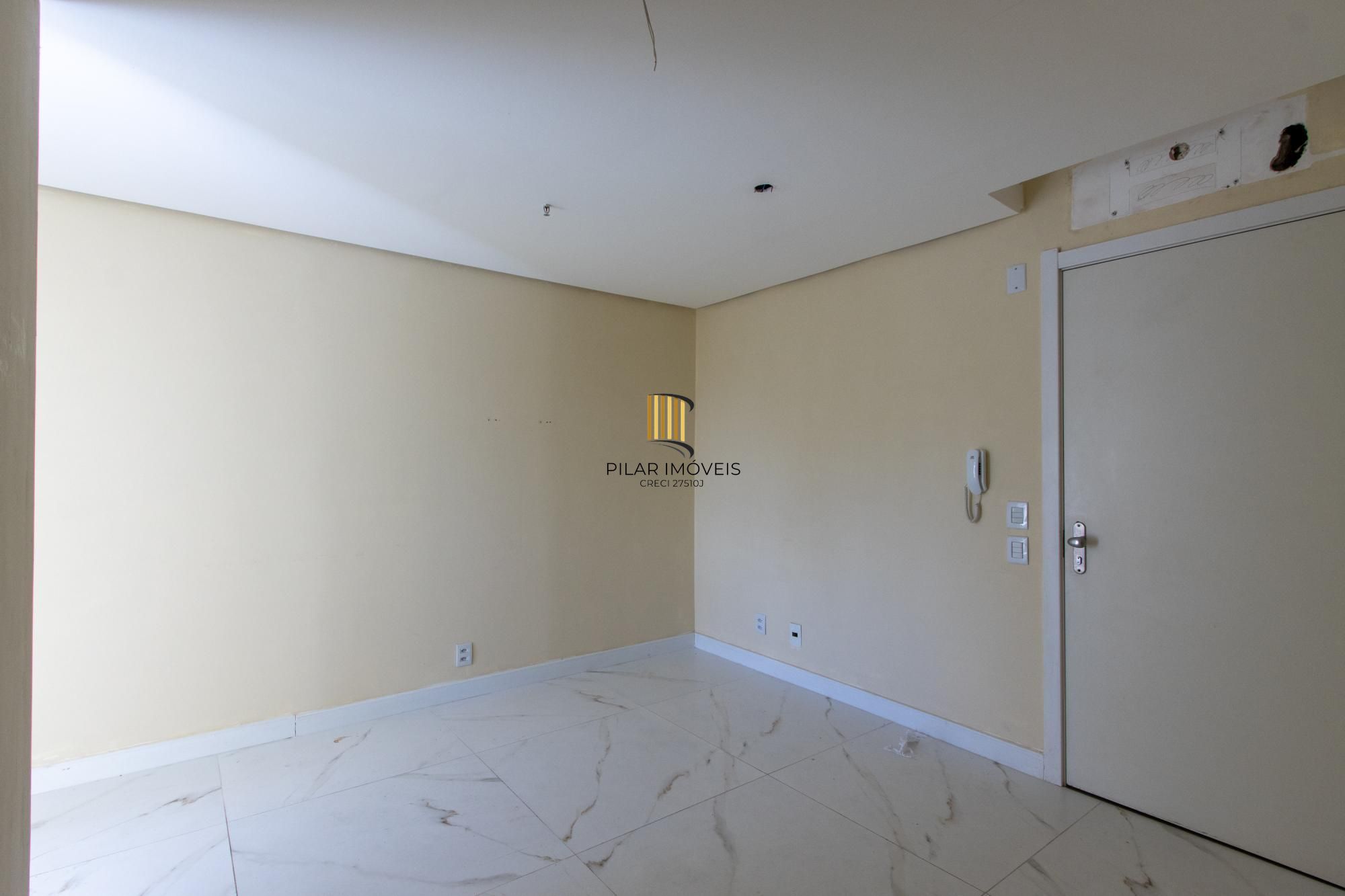 Sala comercial à venda no Bairro Cristal, com 37m² de área privativa, 1 vaga
