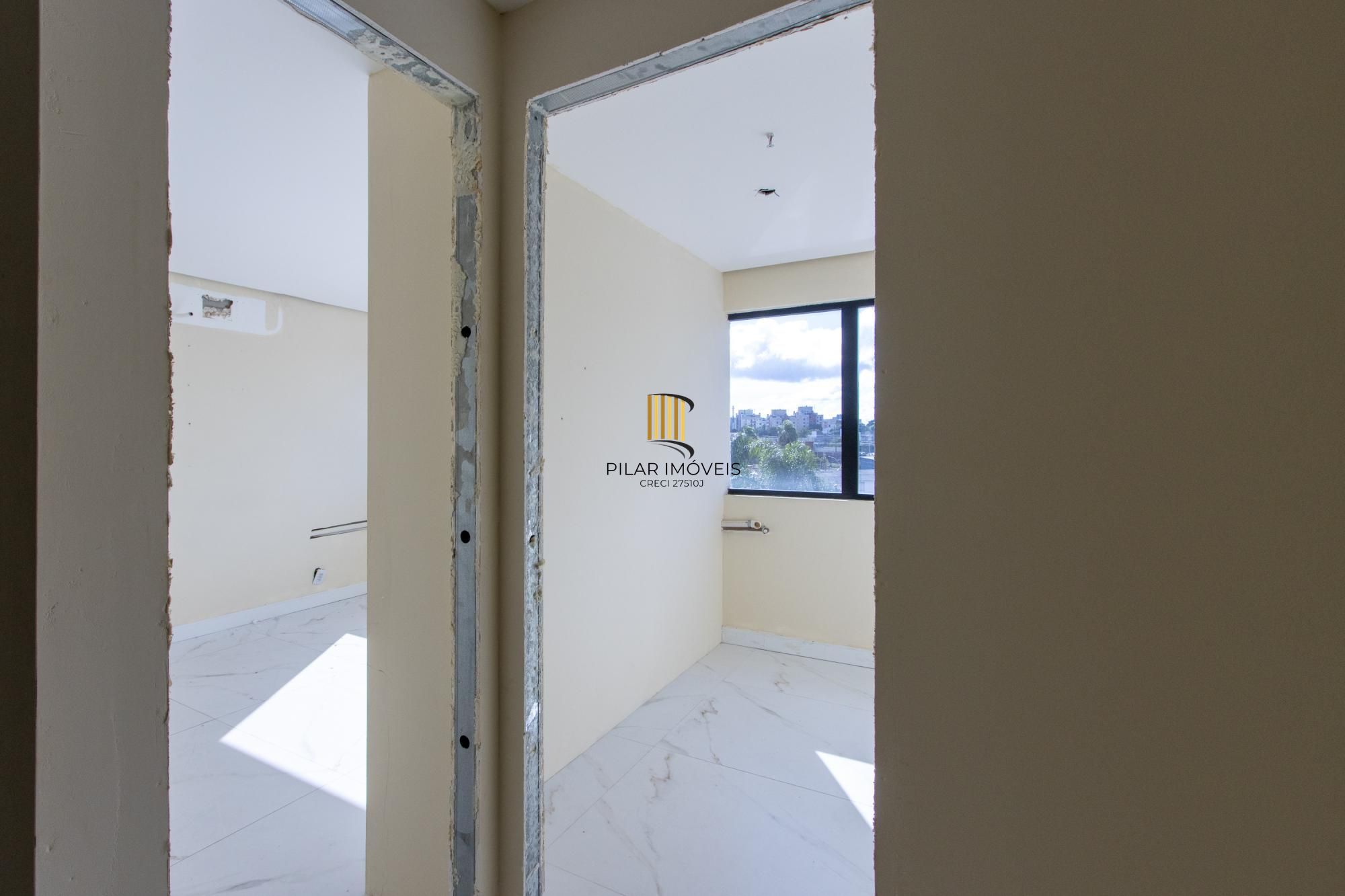 Sala comercial à venda no Bairro Cristal, com 37m² de área privativa, 1 vaga