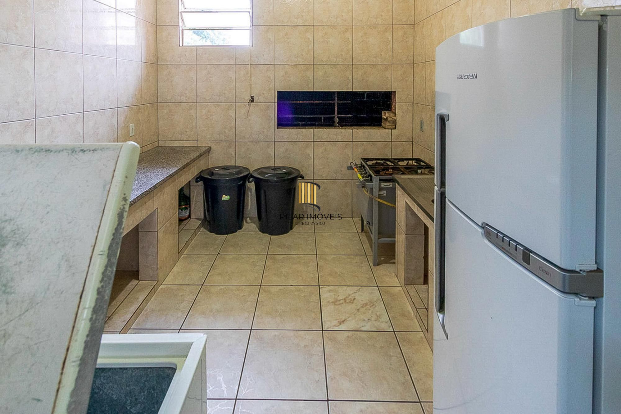 APARTAMENTO  2 QUARTOS, 1 VAGA ROTATIVA - BAIRRO CAMAQUÃ
