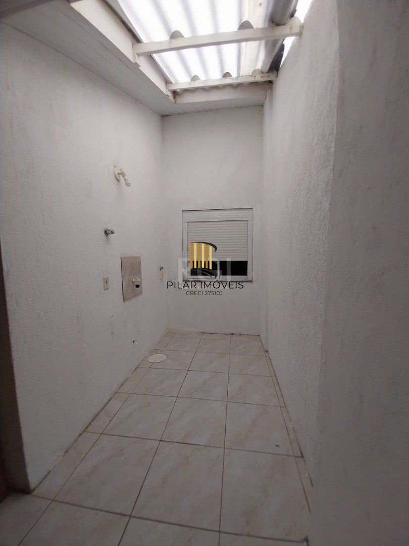 Casa de Condomínio 2 dormitórios no bairro Restinga