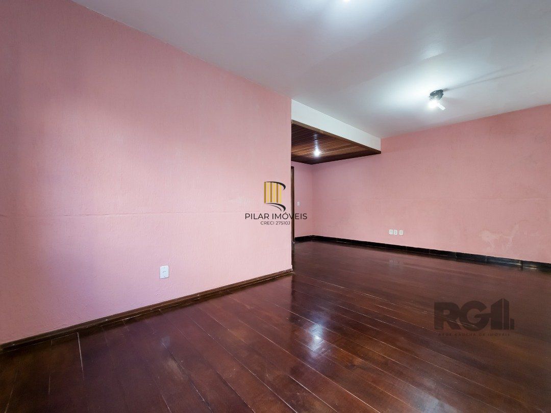 Casa 3 dormitórios no bairro Ipanema