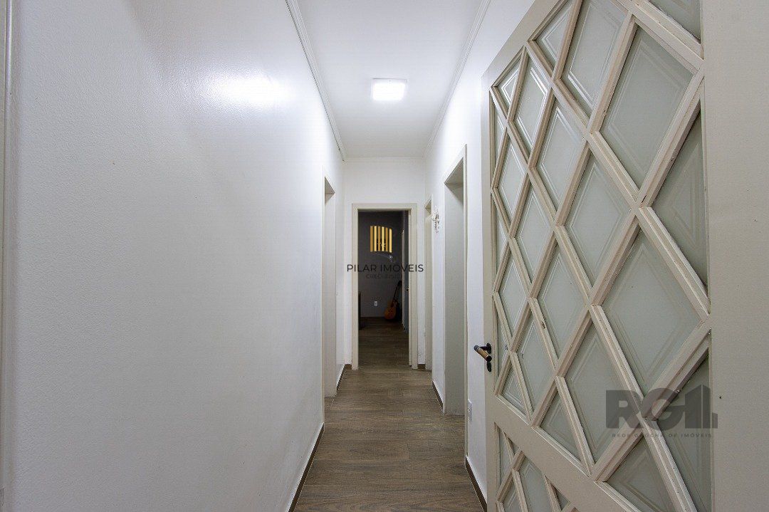 Casa 4 dormitórios no bairro Jardim Isabel