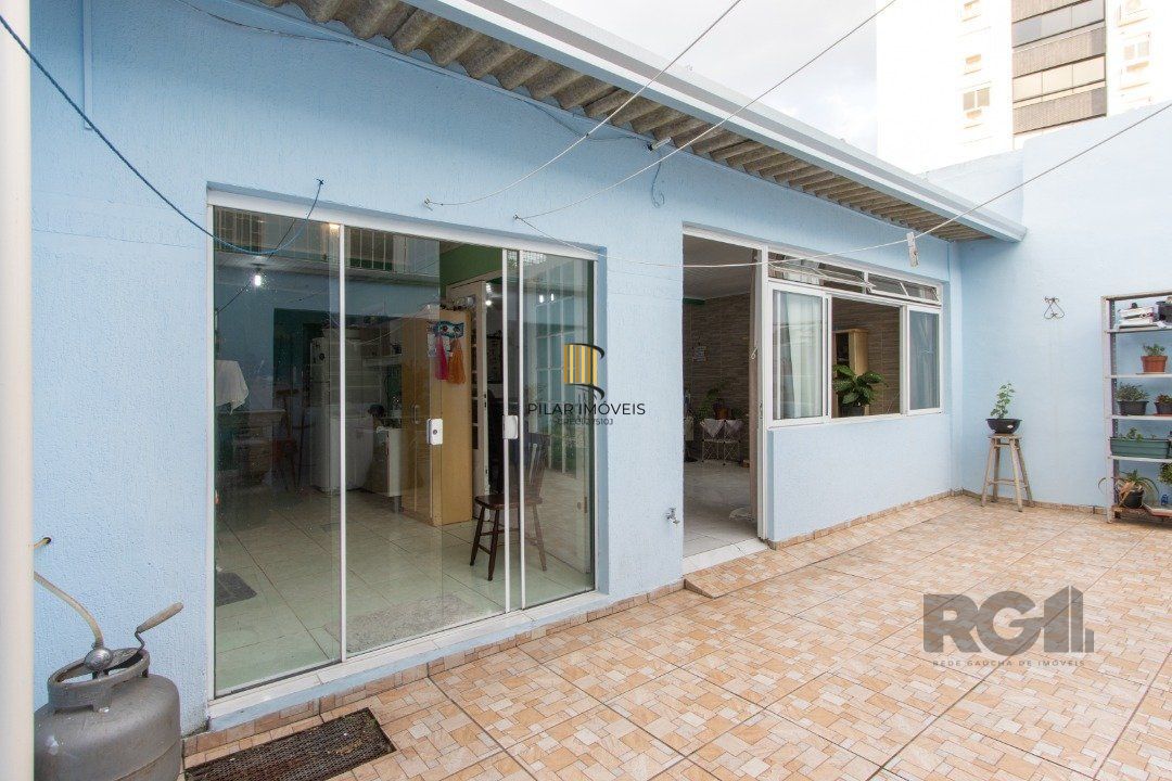 Casa 2 Dormitório(s) Bairro Cavalhada