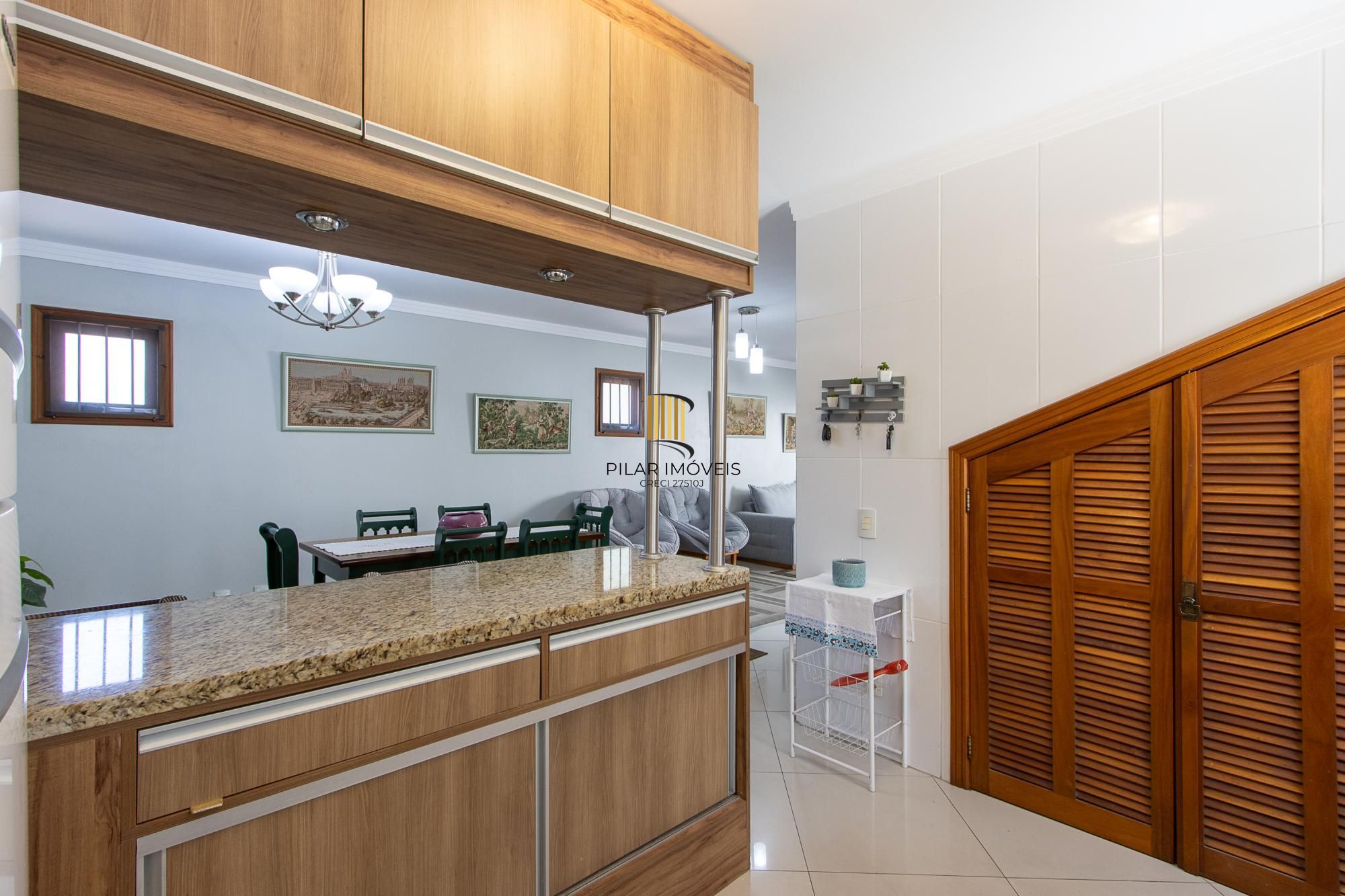 Casa Condominio  - 197m² de aréa nprivativa, 03 dormitórios 01 suites, 02 vagas - Tristeza