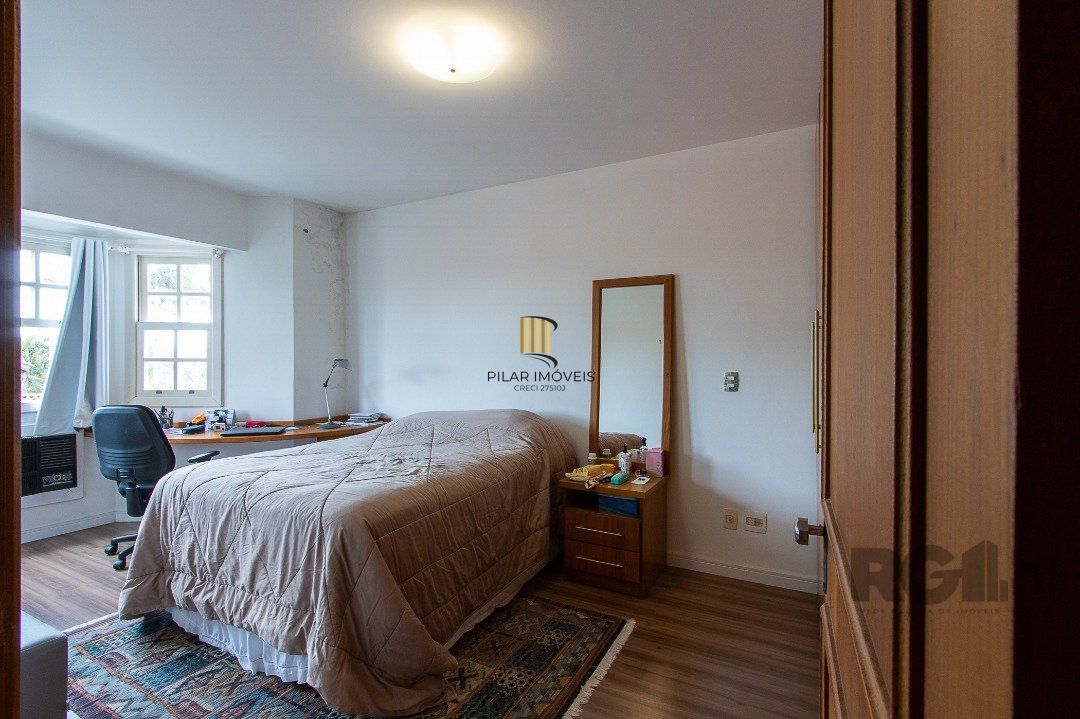 Casa em condomínio à venda, 4 quartos, 2 suites, 2 vagas - Bairro Tristeza
