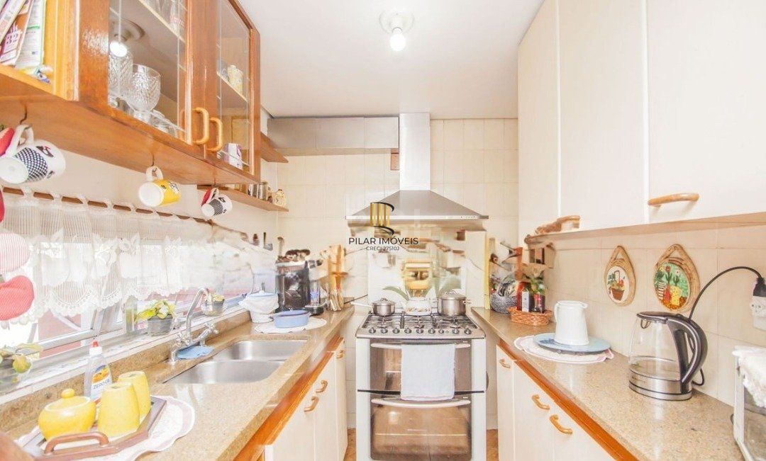 Cobertura para Venda - 223m², 3 dormitórios, sendo 1 suites, 2 vagas - Santa Cecília