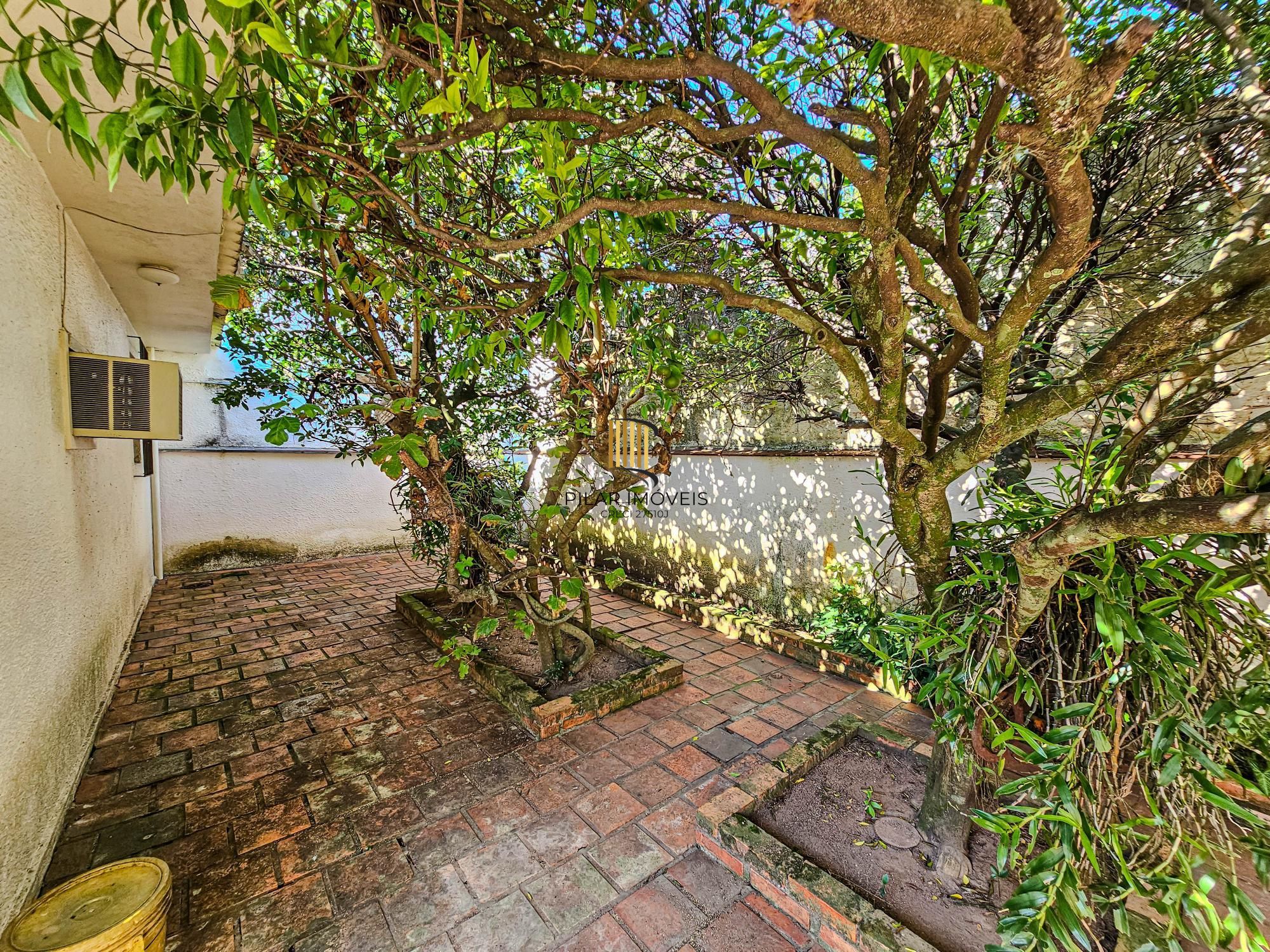 Casa Térrea 3 dormitórios - Excelentes Condições!