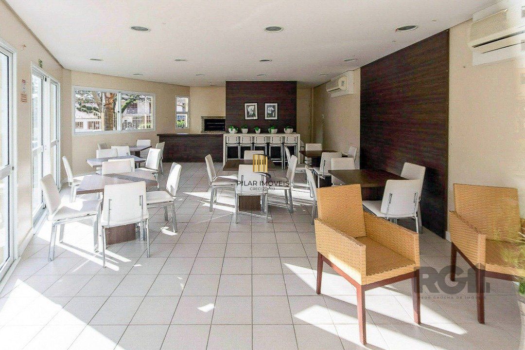 Apartamento 2 dormitórios no bairro Cristal