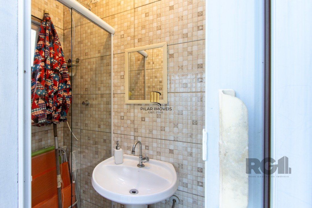 Casa para Venda - 204m², 3 quartos, 2 suites, 1 vaga - Caminhos do Sol - Guarujá