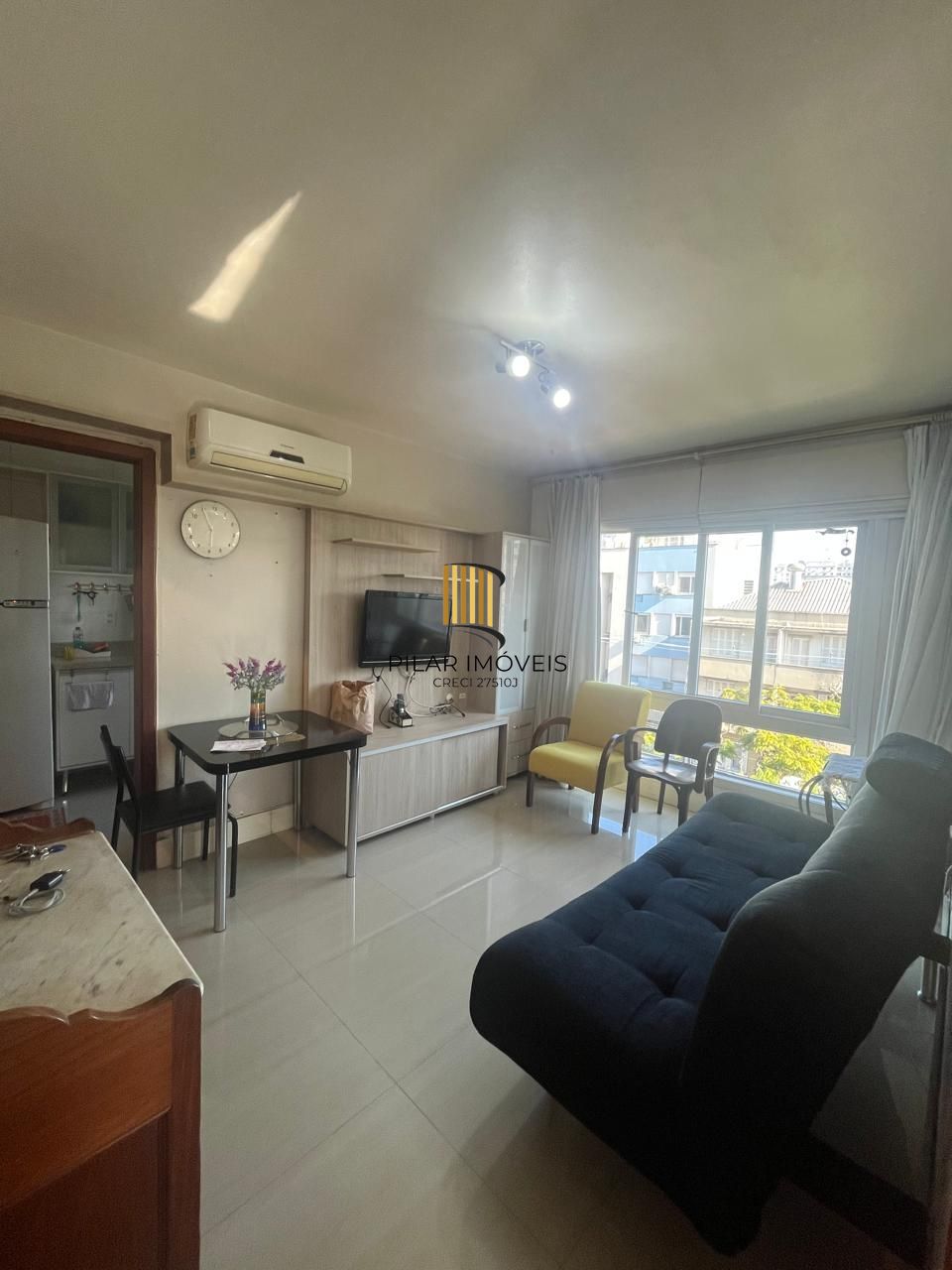 Apartamento  REFORMADO e MOBILIADO em ótima localização!!! - Pilar Imóveis
