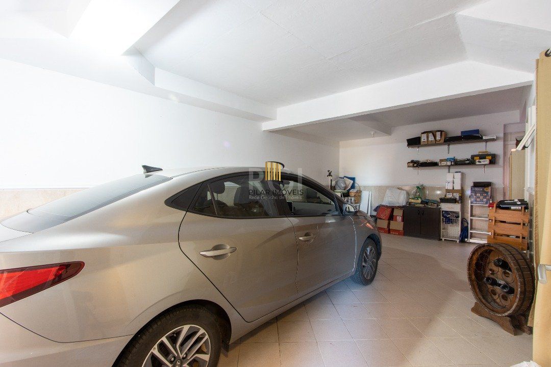 Casa de Condomínio 4 dormitórios no bairro Vila Assunção